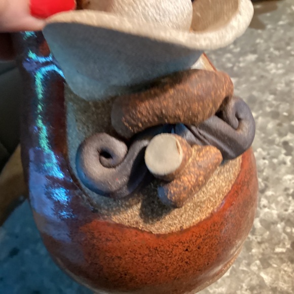 Clay. Ware Handmade Mugs Signed Pottery Face Coffee Mug 10 Oz - Picture 2 of 9